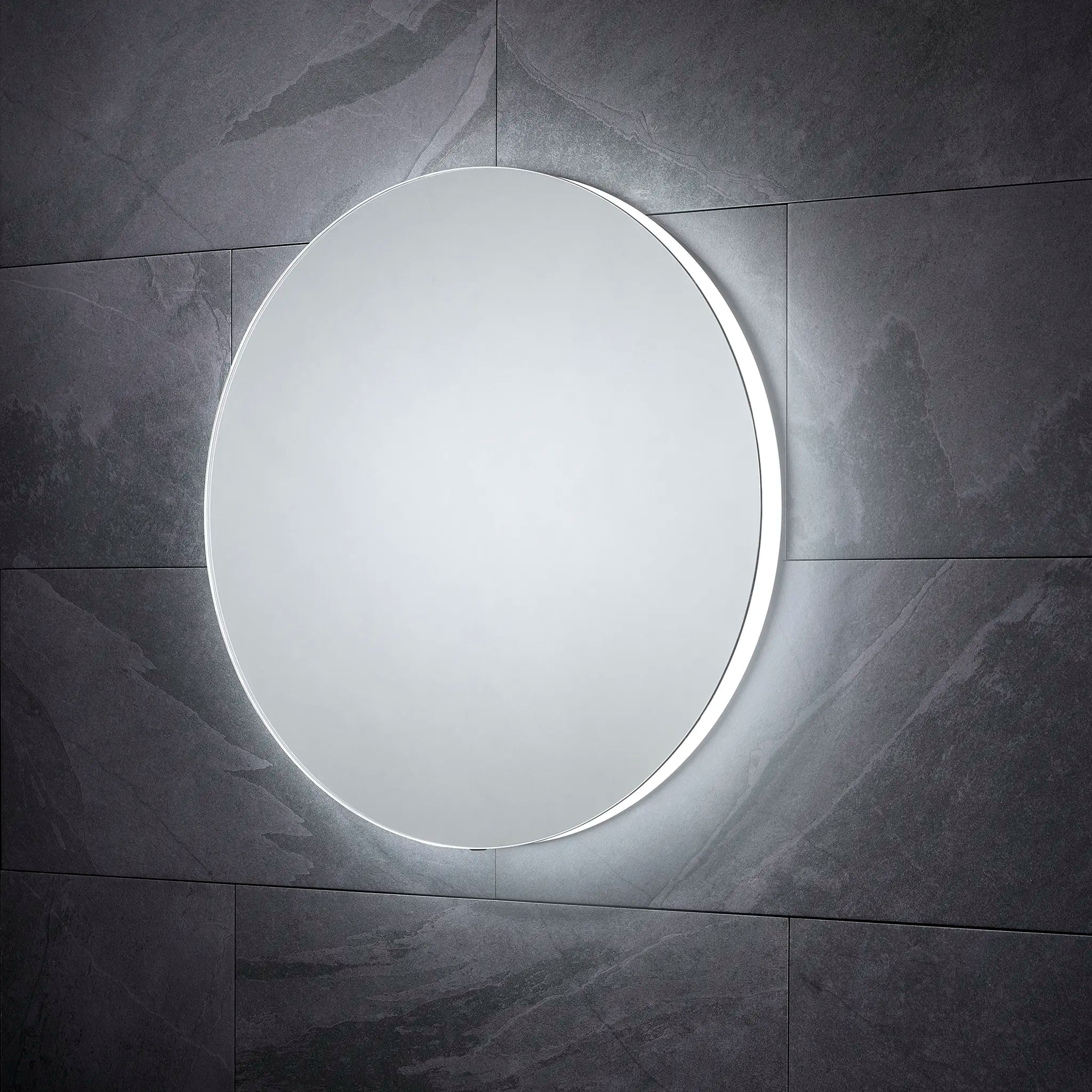 Luna Round